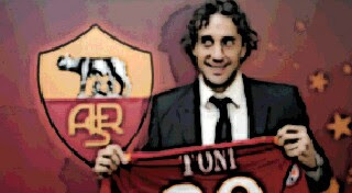 Bayern's Luca Toni To Stay At Roma